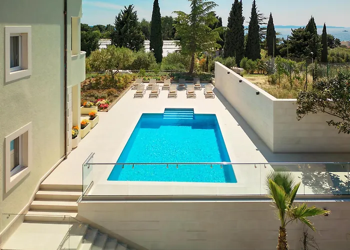 Luxury Klara 住宿加早餐酒店