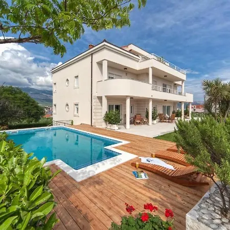 Luxury Apartments Villa Klara Bed & Breakfast Split