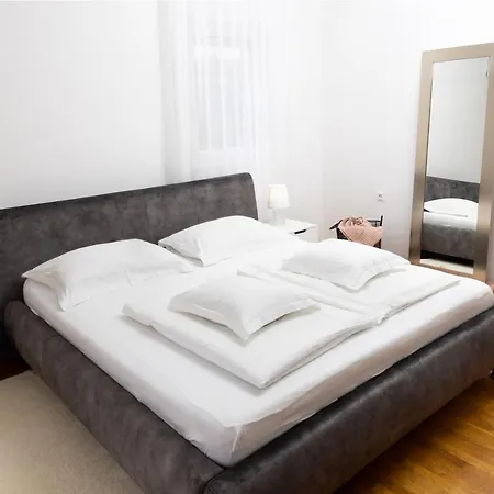 Luxury Apartments Villa Klara 5* Split