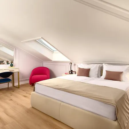 Luxury Klara Oda ve Kahvaltı 5*