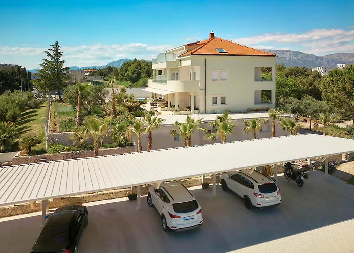 Luxury Klara Nocleg ze śniadaniem 5*