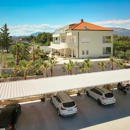 Luxury Apartments Villa Klara Frühstückspension 5*